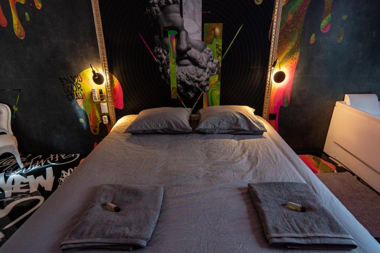 Capsule Art Deco - Jacuzzi - Netflix - Home Cinema - Arcade De Jeux & Nintendo Switch - 2 Chambres - Filet Suspendu Валенсиен Екстериор снимка