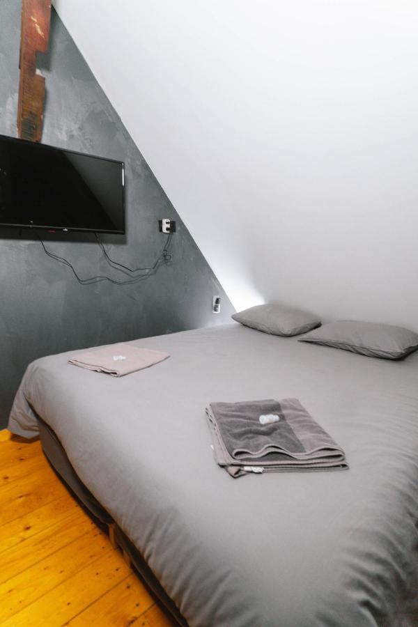 Capsule Art Deco - Jacuzzi - Netflix - Home Cinema - Arcade De Jeux & Nintendo Switch - 2 Chambres - Filet Suspendu Валенсиен Екстериор снимка